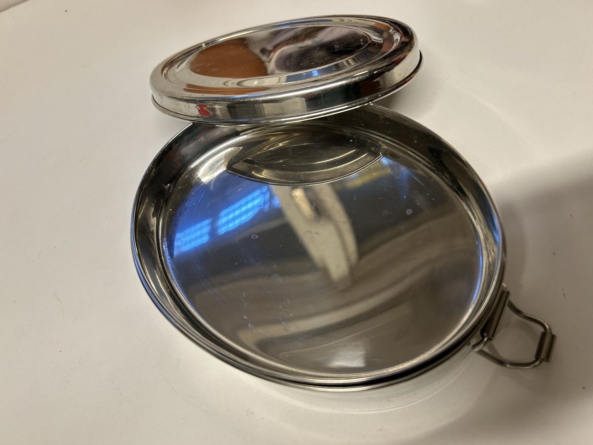Set di piatti: Metall-Dose, oval. Picknickbox – Nuovo (secondo la descrizione) da Grüt (Gossau ZH) venduto da guetsli80 1