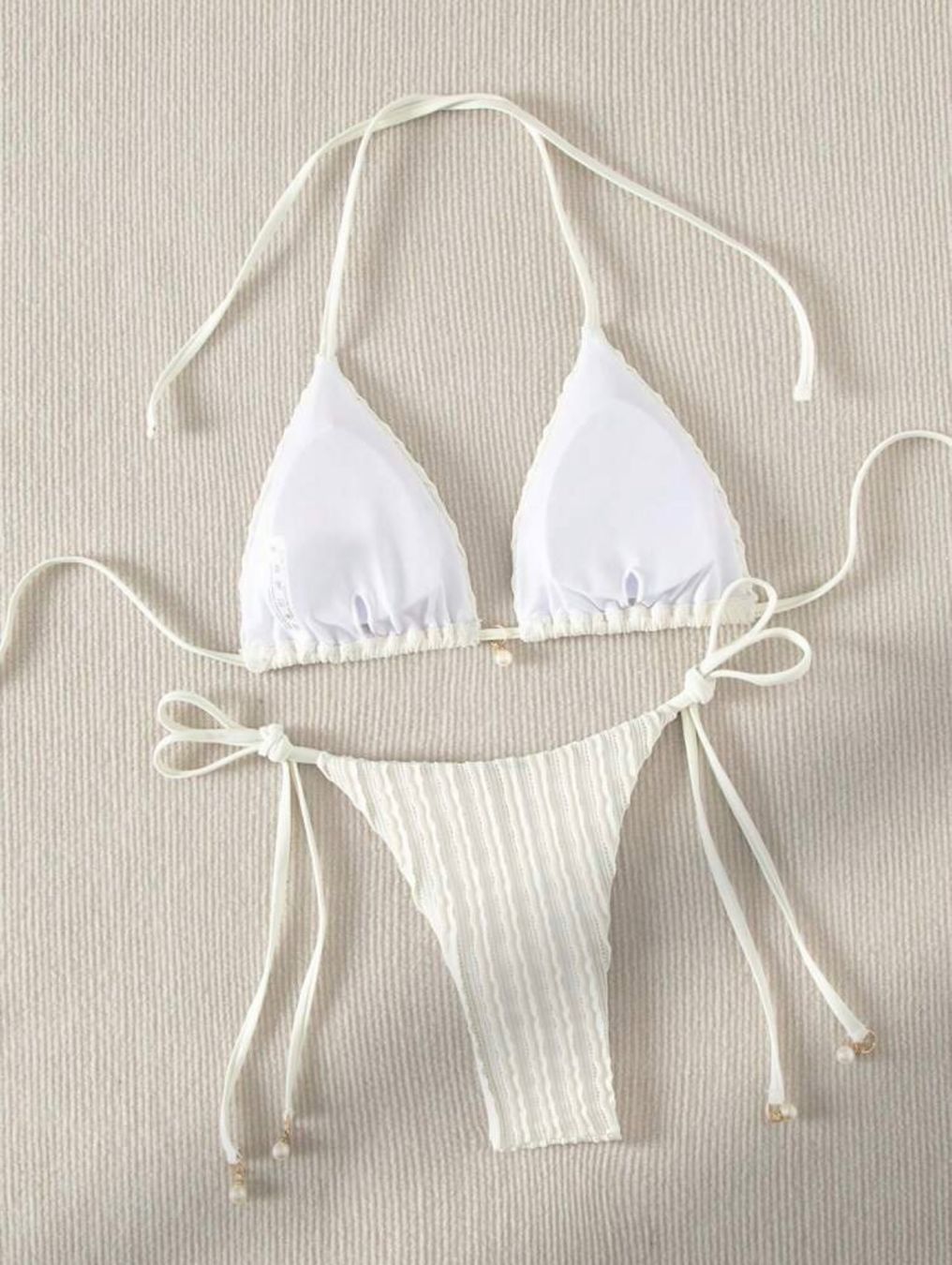 Badekleider & Bikinis: Bikini weiss, Gr. S Neu – Neu und originalverpackt aus Hergiswil NW von Leonie_6052 1