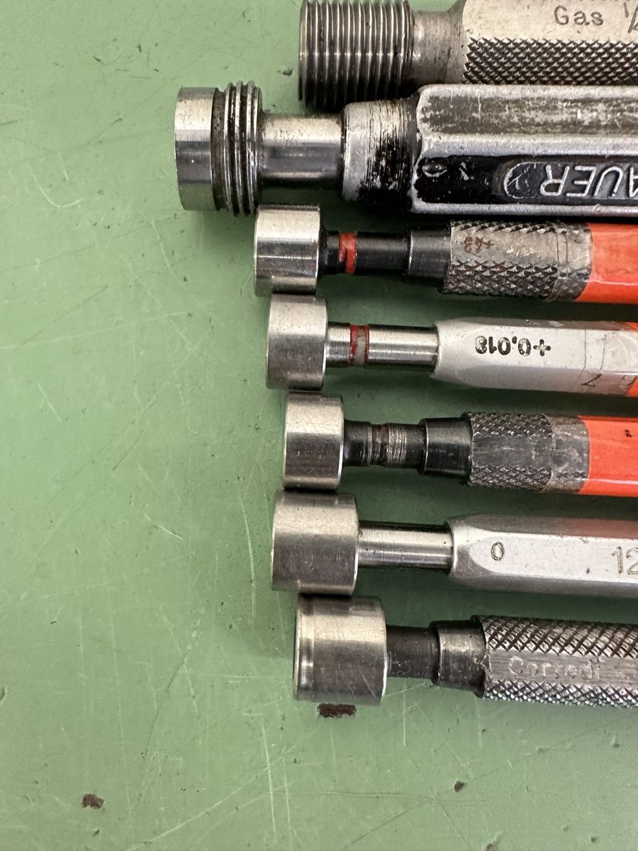 Misurare: Grenzlehrdorn, Plug Gauges. – Usato da Aarberg venduto da SNMachines 2