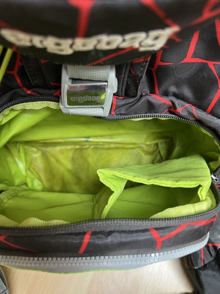Ergobag Sacs & sacs à dos: Ergobag Schulthek Set mit viel Zubehör – D'occasion à Leuggern par salzen 5