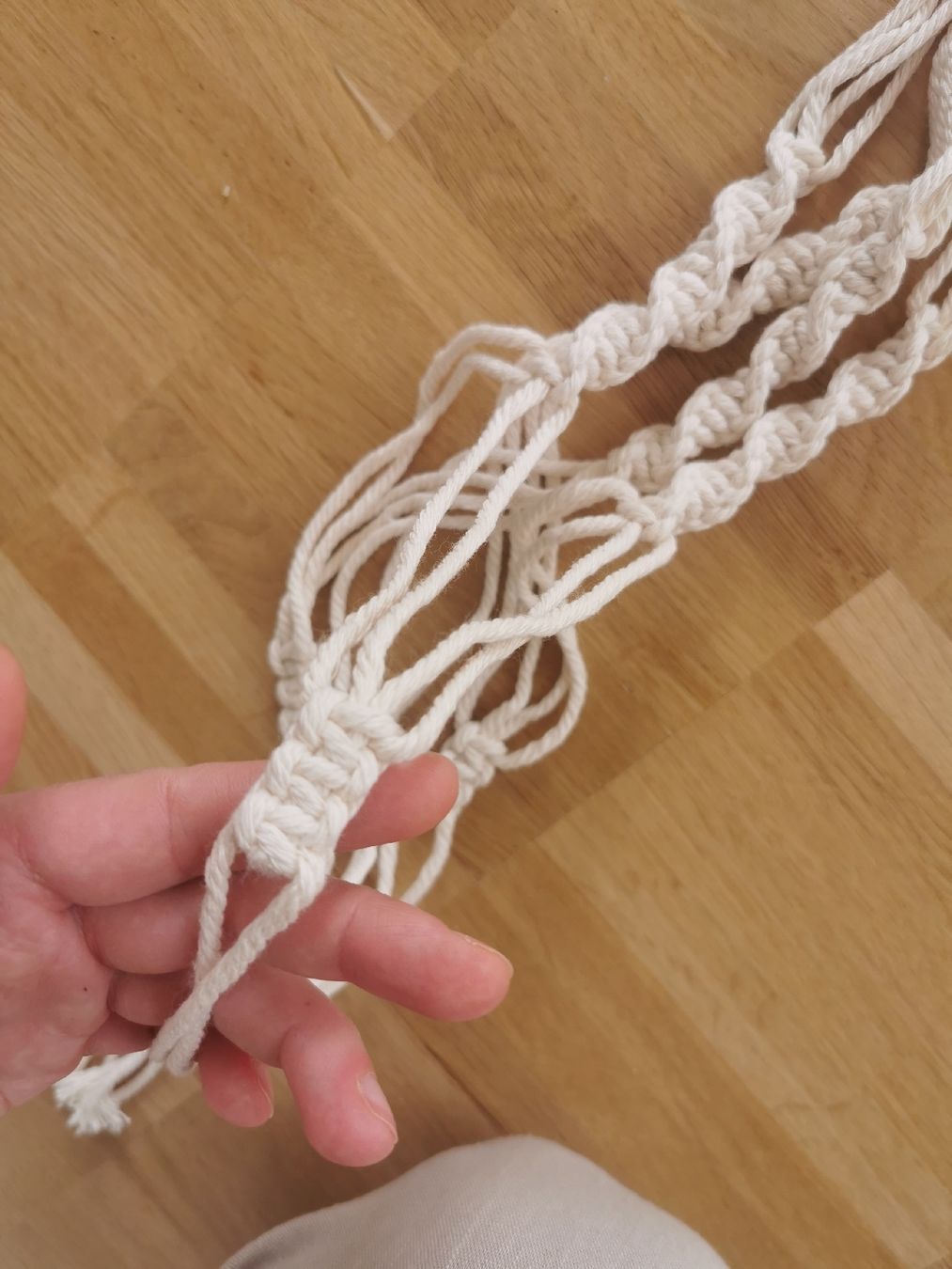 Tutte le decorazioni: Makramee Pflanzenhänger/Blumenampel, Boho-Stil – Nuovo (secondo la descrizione) da St. Gallen venduto da vi_fi 6