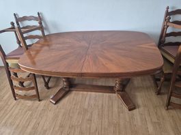 Schöner holz tisch zu verkaufen