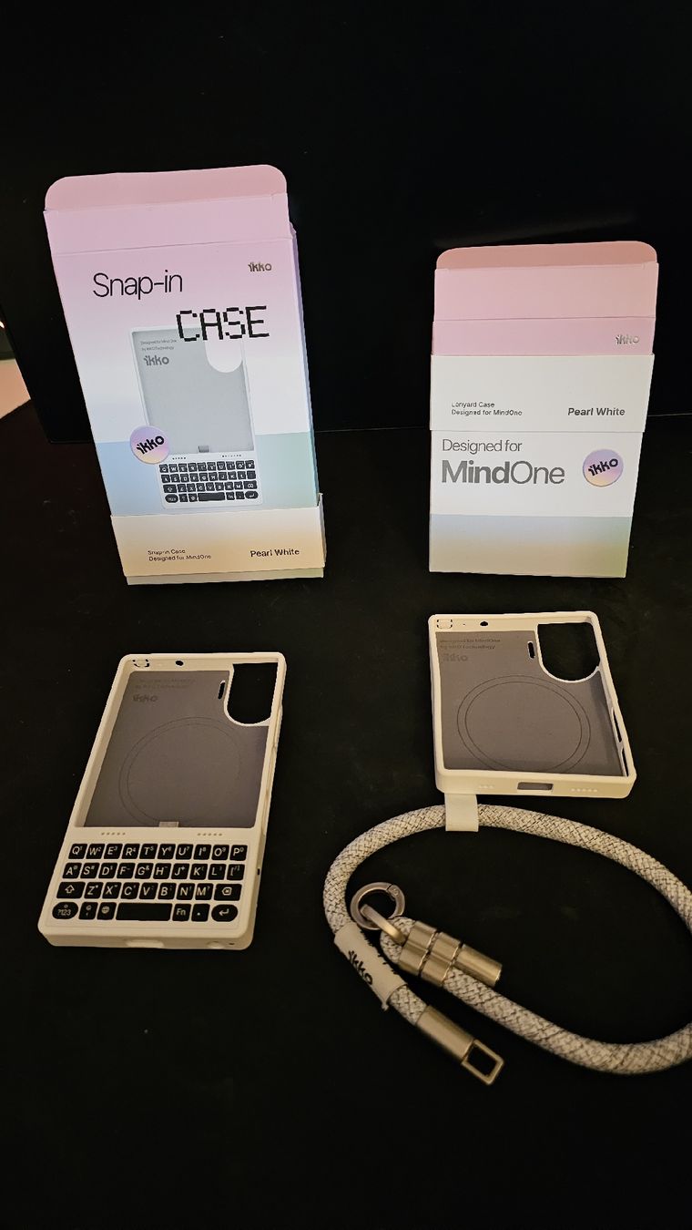 Telefoni cellulari / Smartphones: Ikko MindOne pro - einzigartiges KI Smartphone – Nuovo (secondo la descrizione) da Obfelden venduto da Predi_ger 3