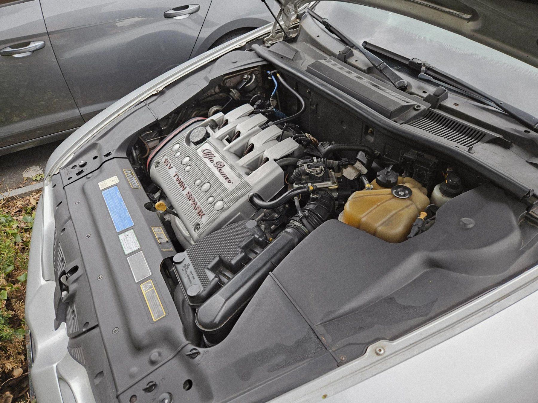 Alfa Romeo Autos: Alfa Romeo 166 2.0 TS – Gebraucht aus Affoltern am Albis von ber_bd25 4