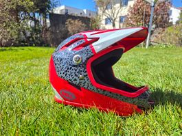 Fahrrad Helm mit Kinnschutz