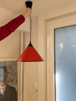 Lampe suspendue rouge et noire - Style moderne