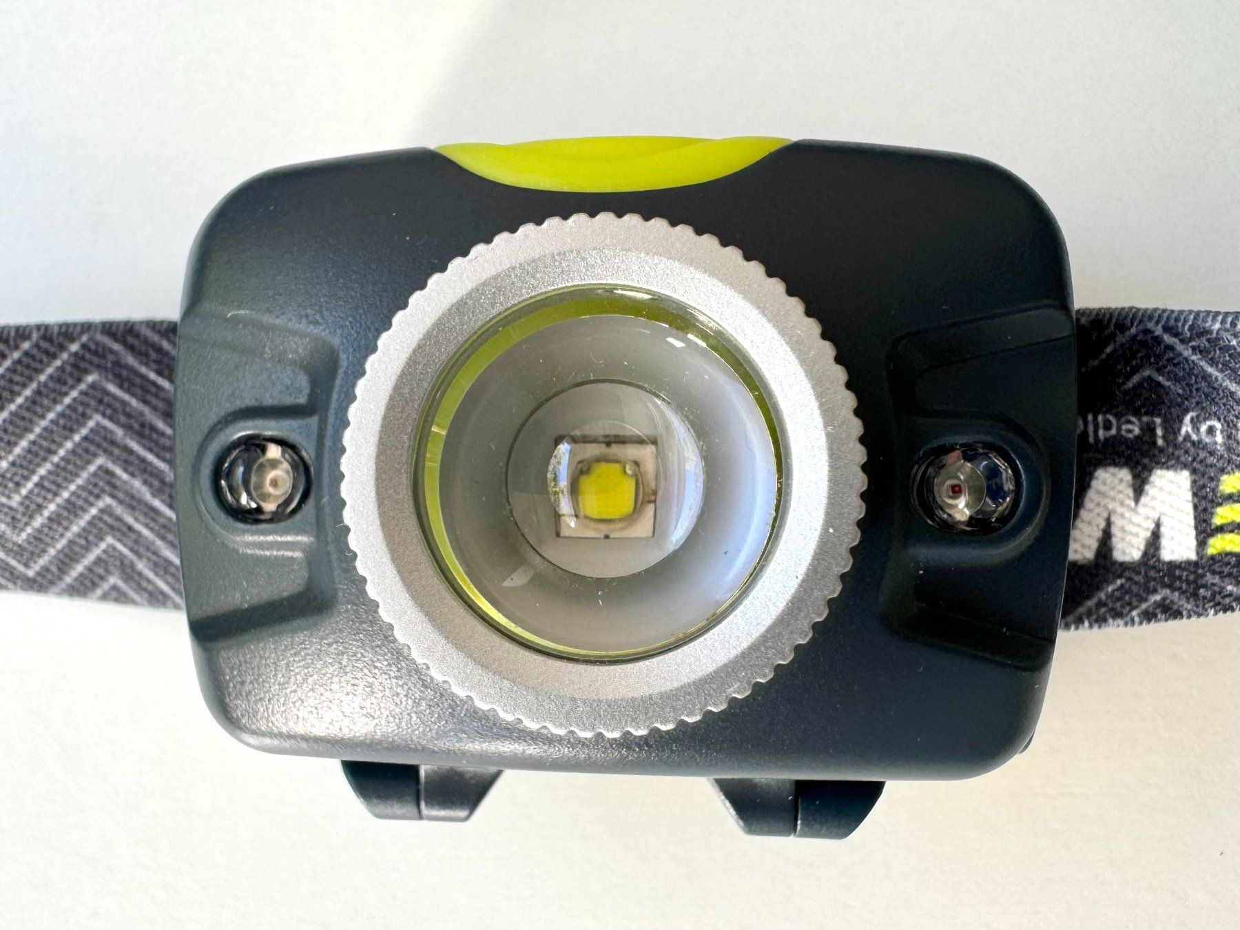 Lampes: REWIND lampe frontale + batterie + câble USB – D'occasion à Genève par Reveur 1