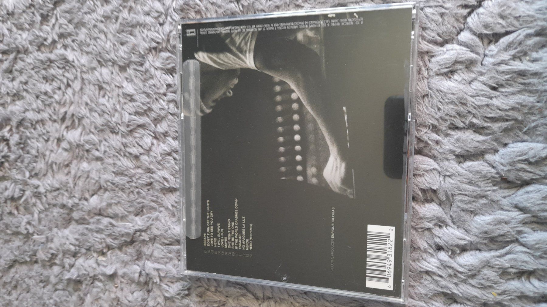 CD: ENRIQUE IGLESIAS       ESCAPE     CD – Usato da Wetzikon ZH venduto da Ramones01 1