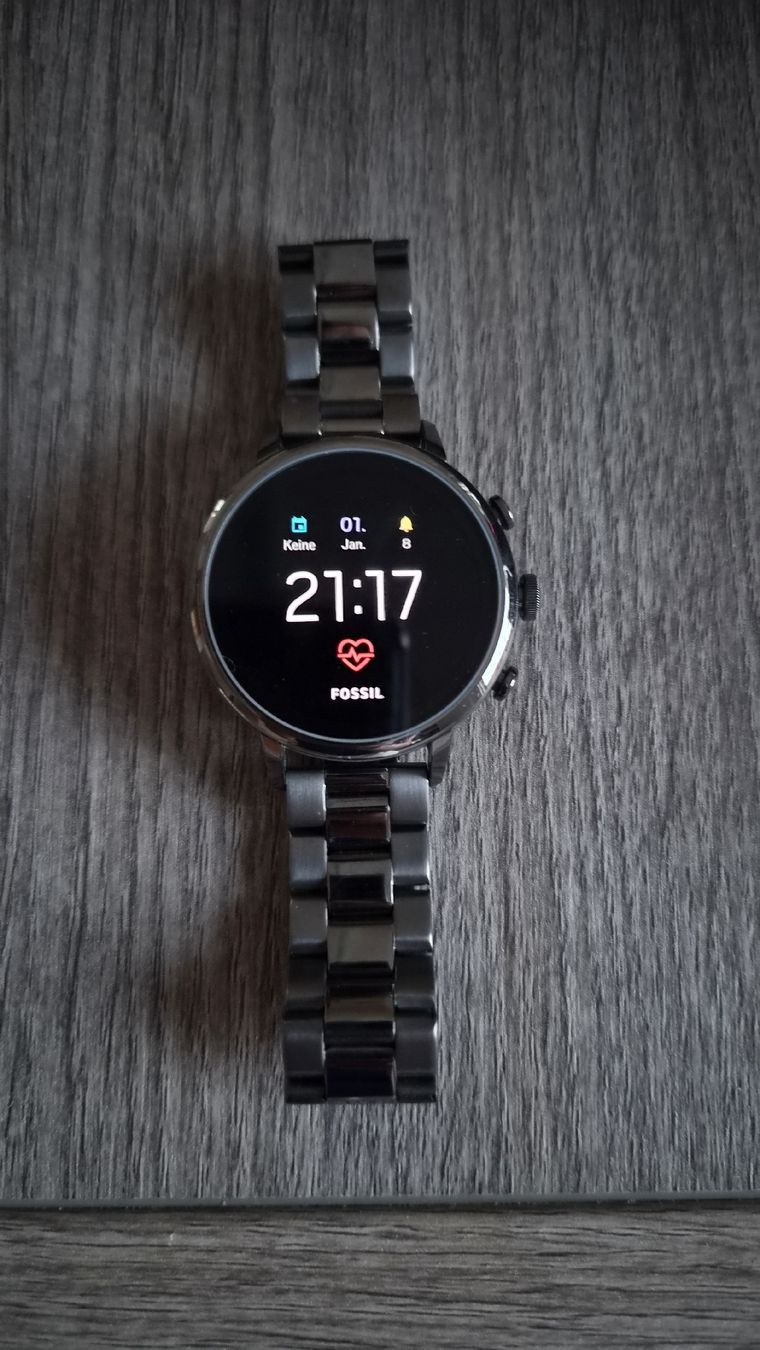 Fossil Smartwatch: Fossil Smartwatch DW7F1 Q Venture – Gebraucht aus Kleinandelfingen von jessi2209