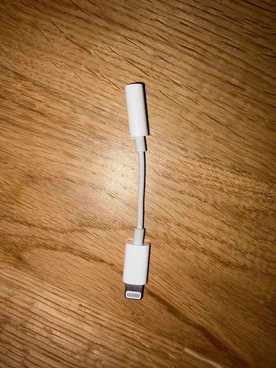 Apple Unità & Adattatore: Apple Lightning auf 3.5 mm Kopfhöreranschluss Adapter – Usato da Meilen venduto da lis_g7h8