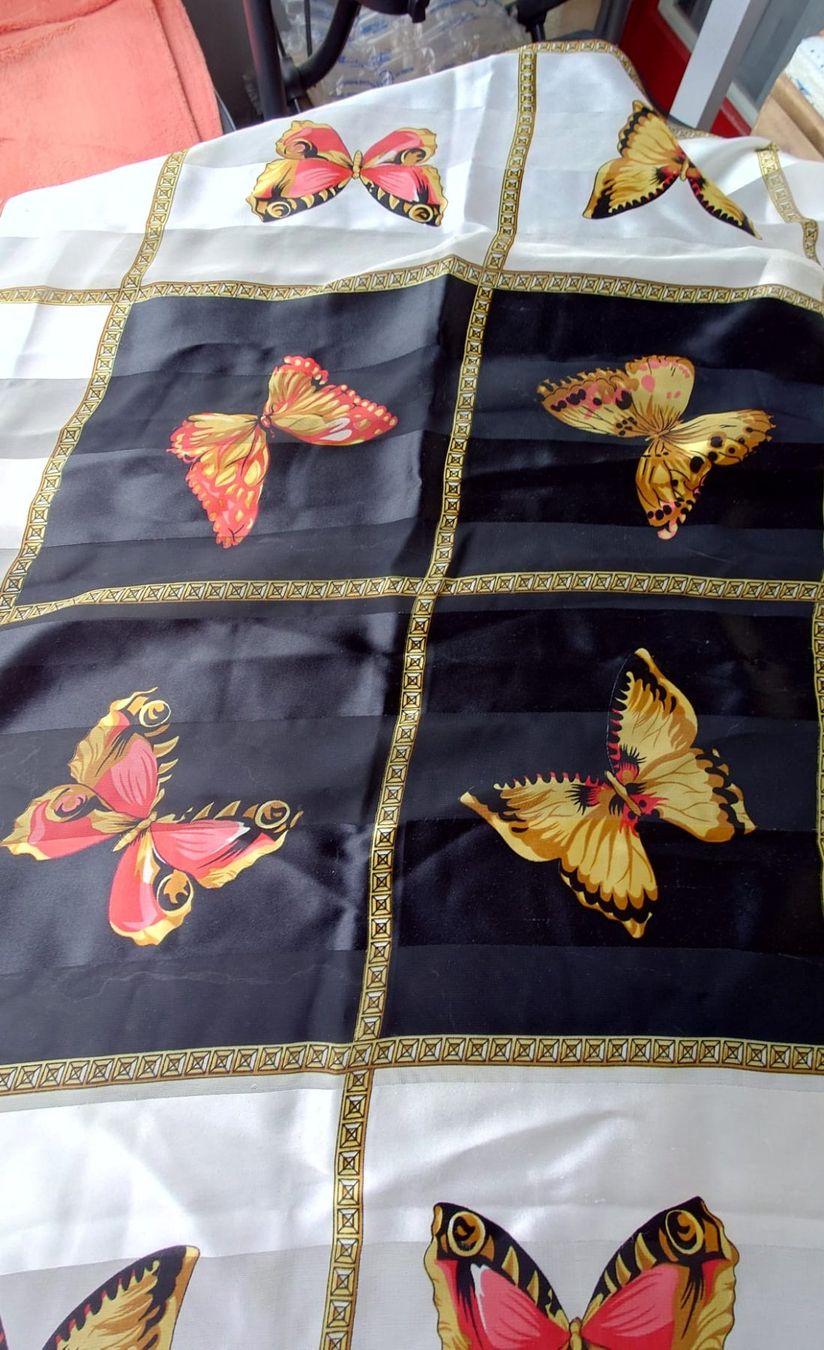 Foulards & écharpes: FarbenStarkes SchmetterlingsFoulard – D'occasion à Neuhausen par MonoCeros 1