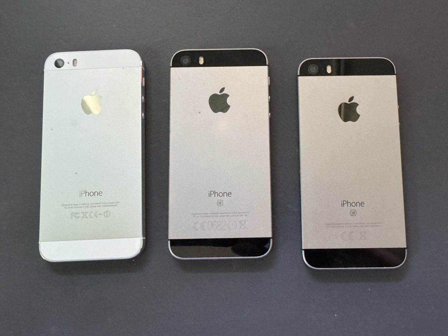 Apple Telefoni cellulari / Smartphones: 3 ältere iPhones (SE und 5s) – Usato da Schaffhausen venduto da Jfahrni 1