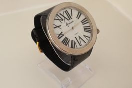 Grosse Stylische Damen Uhr läuft Garantie