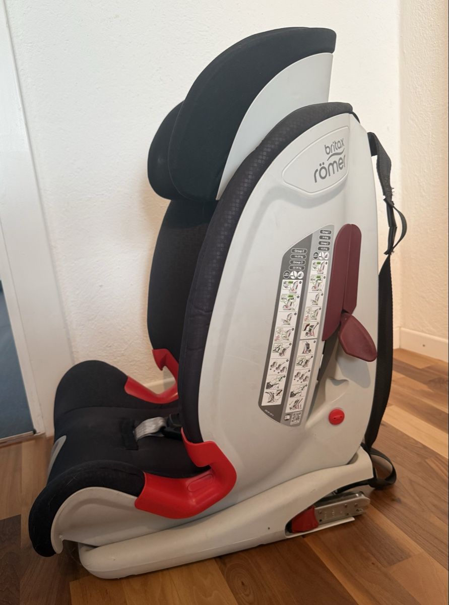 Britax Römer Sièges auto: Kindersitz Britax Römer – D'occasion à Frauenfeld par IvanaMiko 1