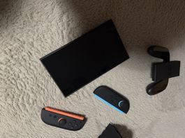 Nintendo Switch 2 – neuwertig / kaum benutzt, komplett mit 