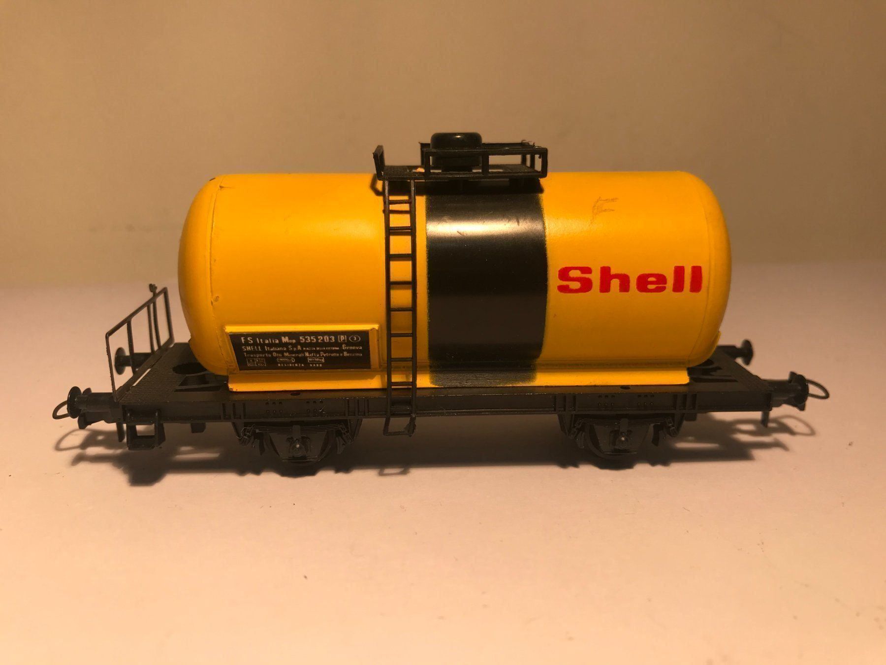 Lima Modelleisenbahnen: LIMA Schell Tankwagen 2713, DC Achsen – Gebraucht aus Buchrain von Modellbahn11 1