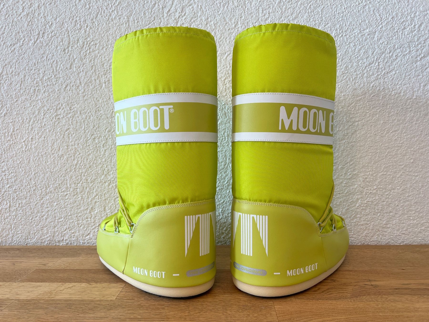 Moon Boot Herrenschuhe: Moon Boot Icon Nylon Boot Lime EU42/44 – Gebraucht aus Bremgarten b. Bern von Zwiebelbr0t 2