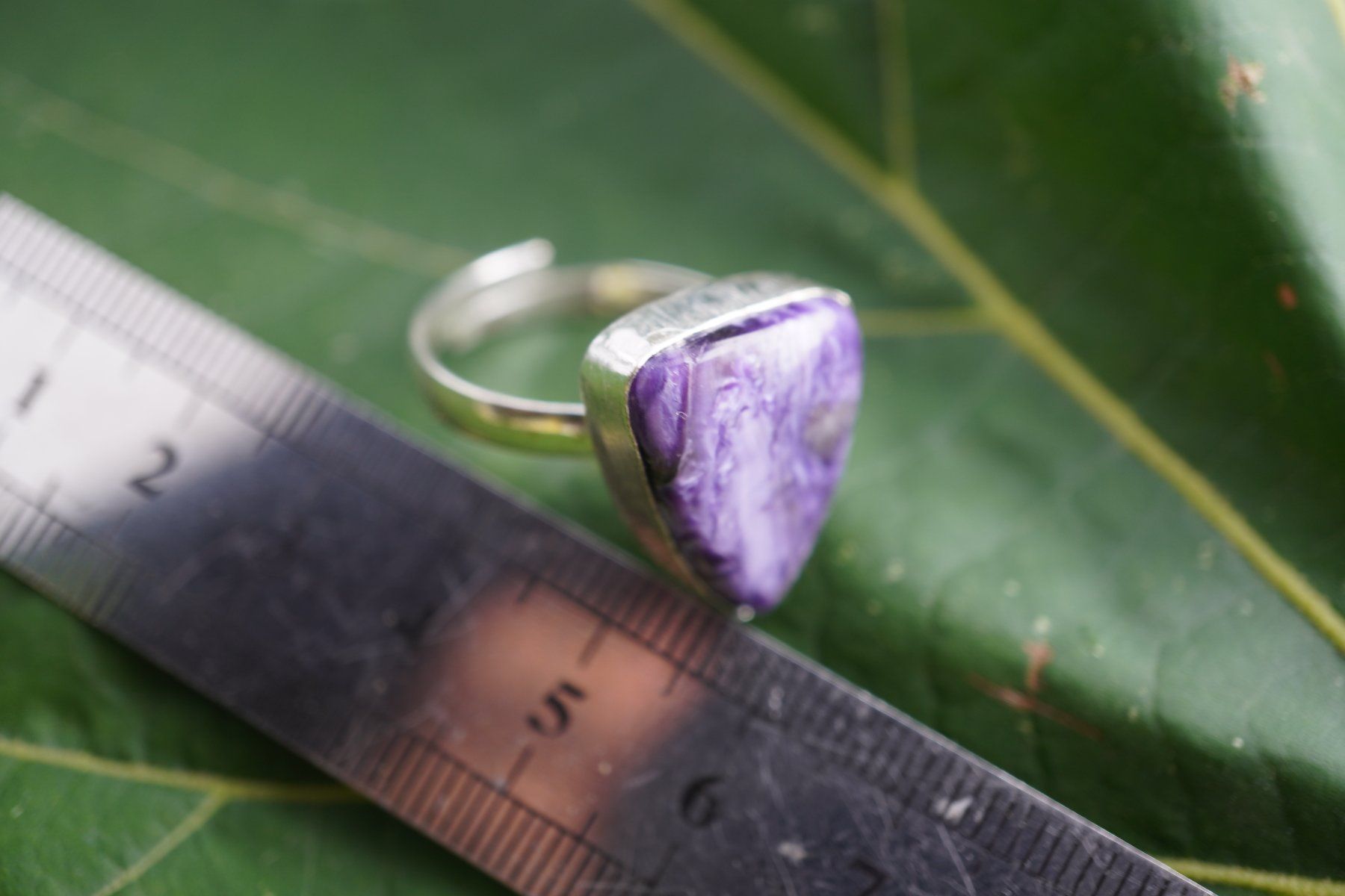 Mineralien & Heilsteine: Charoit    ring Grösse  Variabel     (Räumung!) – Neu und originalverpackt aus Eschenbach SG von topstone 5