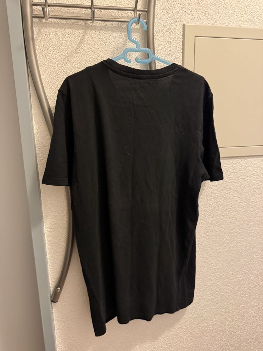 Jack & Jones T-shirts: T-Shirt Grösse S  – D'occasion à Ebikon par Samira._. 1