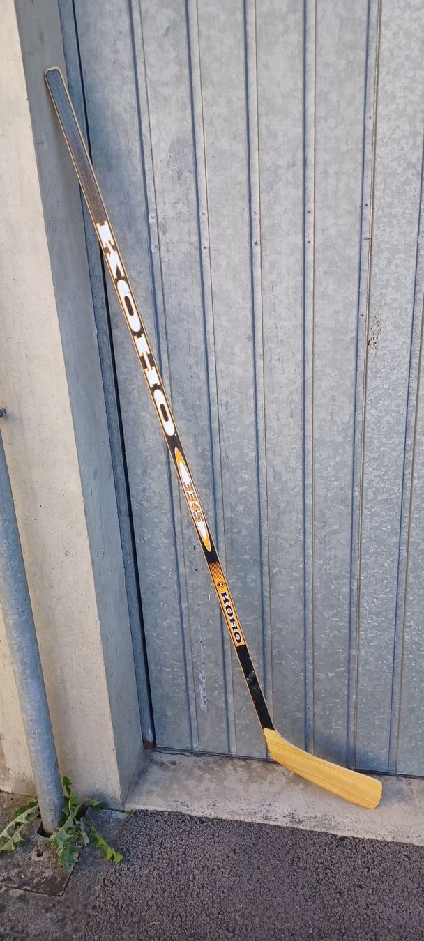 Bastoni & Pale: Crosse Hockey Koho 3345" Graphite 31 Flex LG – Nuovo (secondo la descrizione) da Yverdon-les-Bains venduto da nony