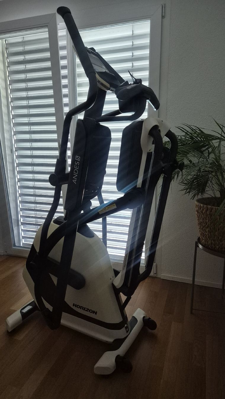 Horizon Vélos d'appartement: Crosstrainer Horizon Andes 5  – D'occasion à Malters par Whoopi07