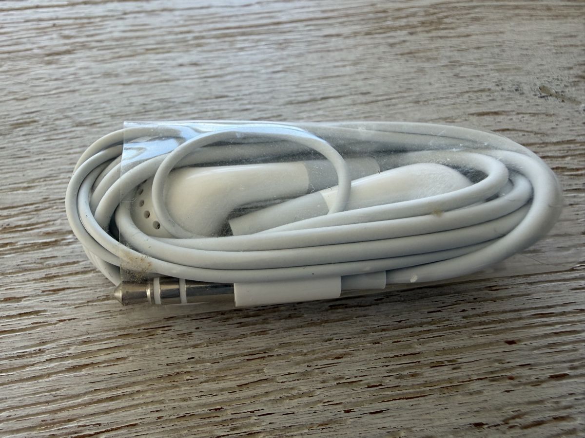 Cuffie: Kopfhörer in-ear weiss Neu – Nuovo (secondo la descrizione) da Adliswil venduto da Stardust11 1