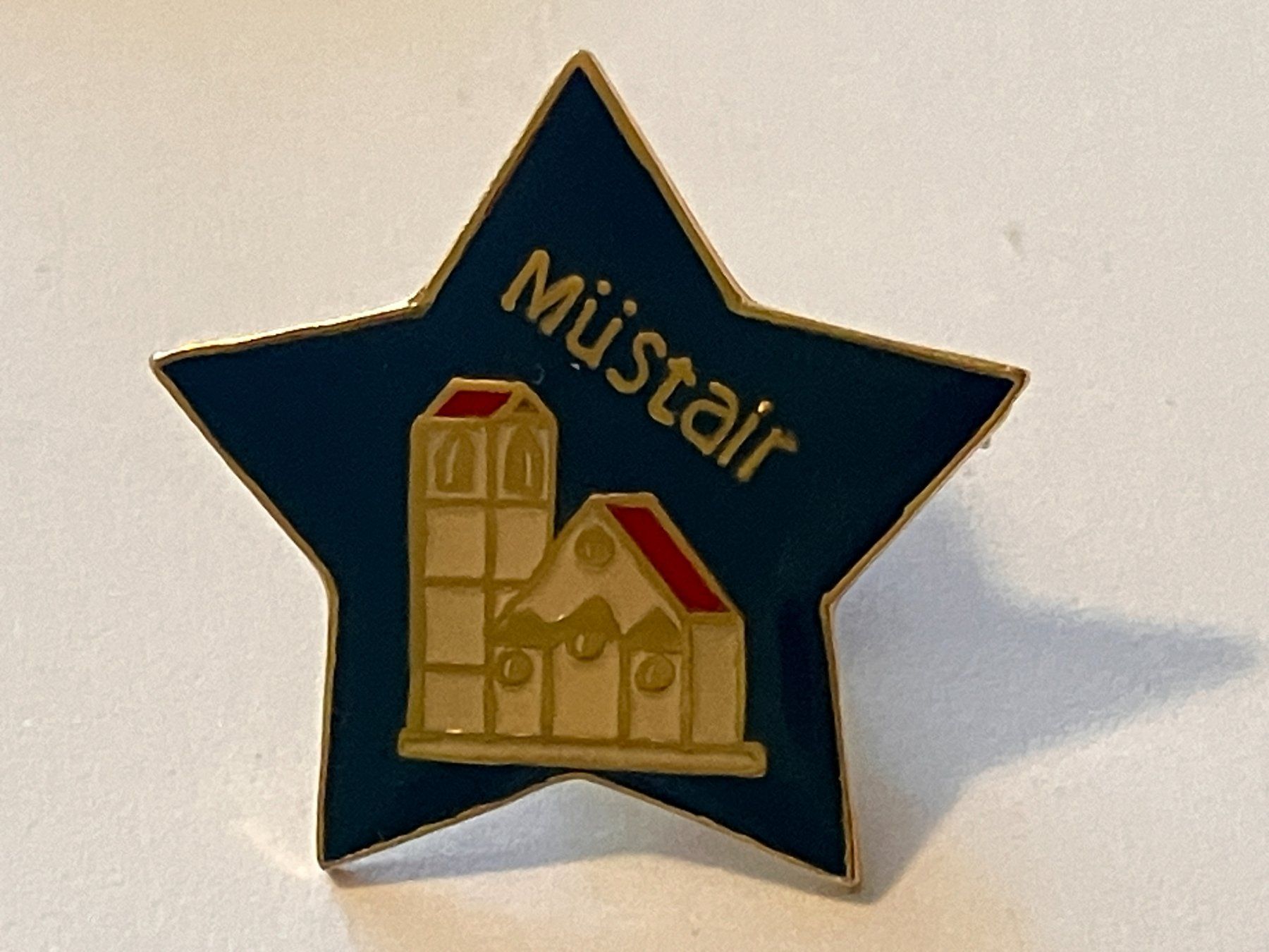 Placchette & Badge: 1 Pin Müstair – Usato da Basel venduto da djwwpp