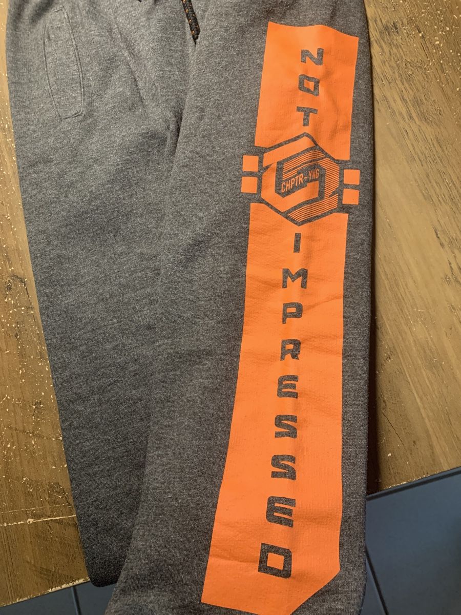 Pantaloni: Turnhose Gr. 146/152, grau/orange – Usato da Buus venduto da 2013dp 2