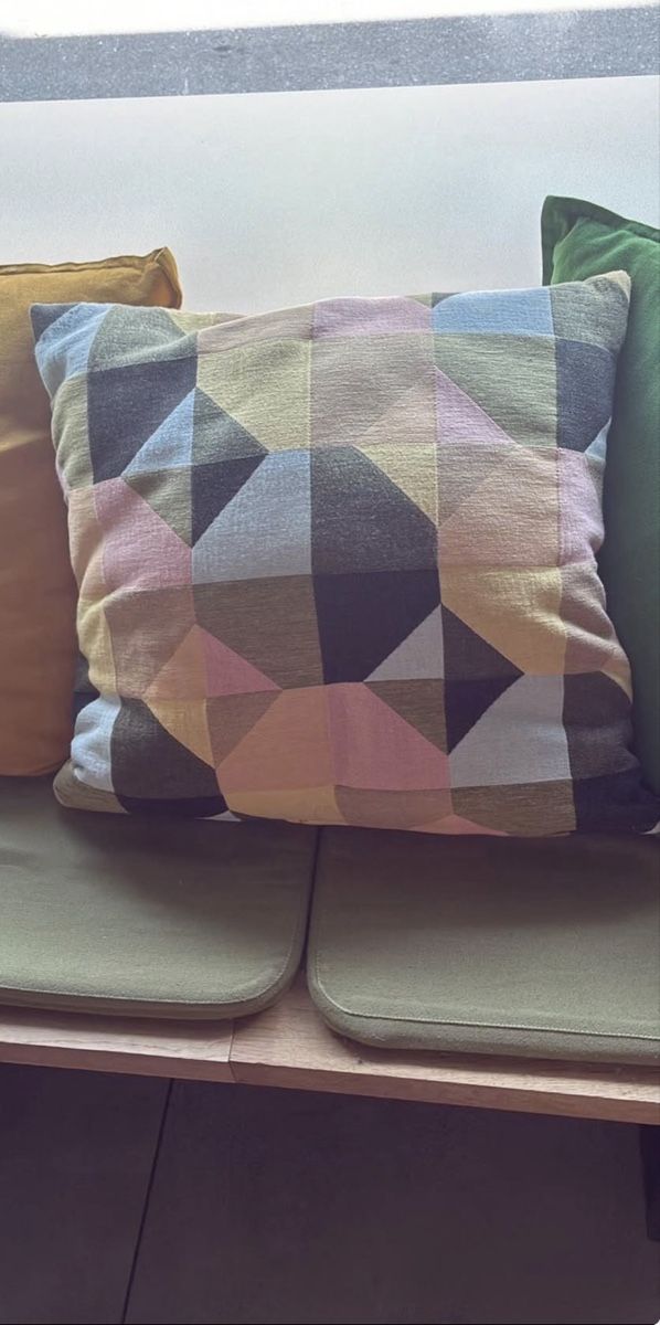 Coussins: Coussin – D'occasion à Grandvillard par cha_k88q 1
