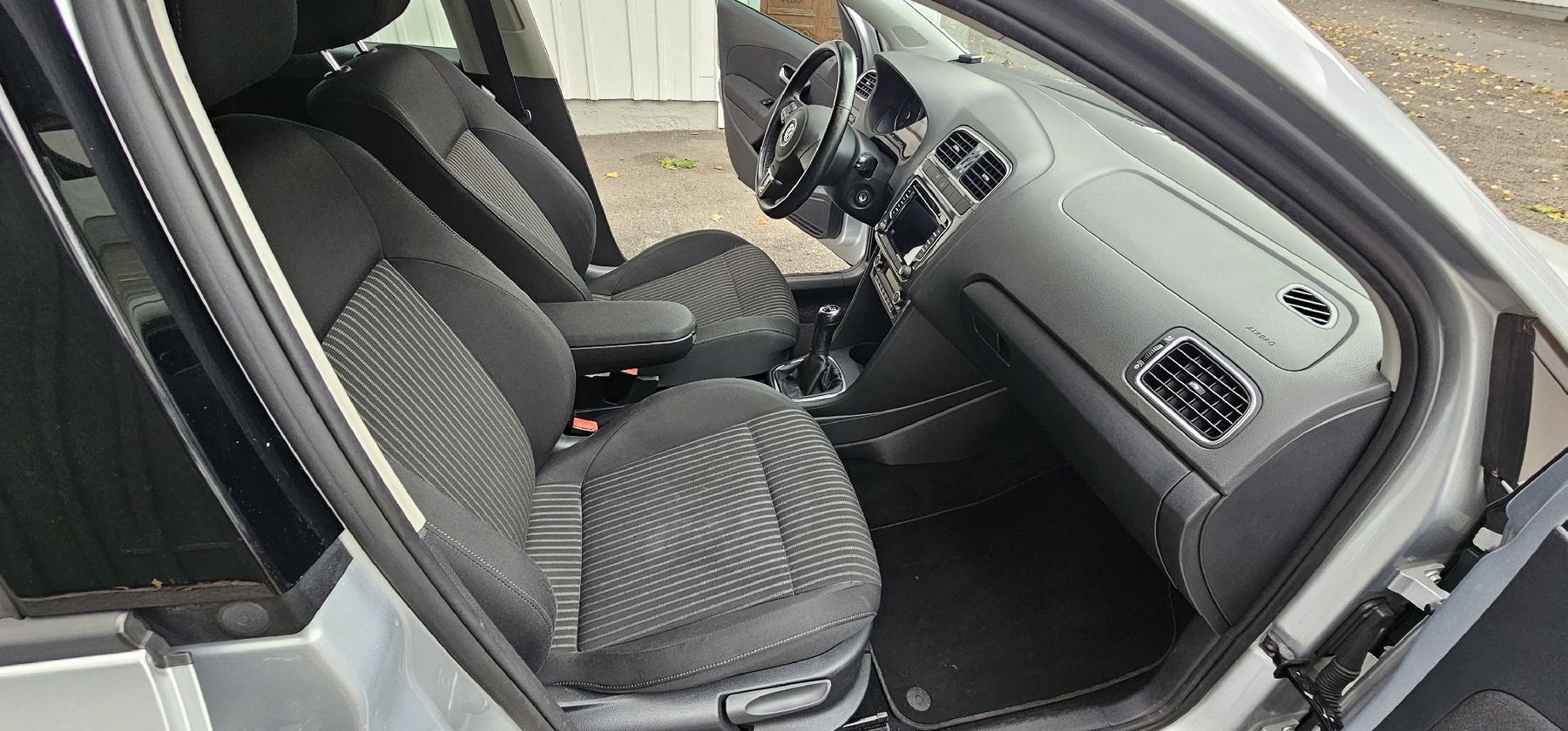 VW Autos: VW Polo, 1.4, 2010 – D'occasion à Altstätten SG par ELLVA 7