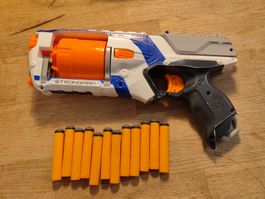 Nerf Strongarm Elite in gutem Zustand — Perfekt f. Sommer!