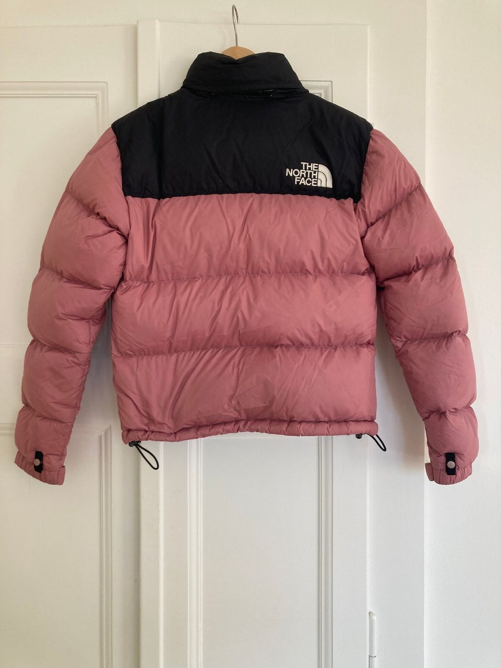 North Face Jacken: THE NORTH FACE – Gebraucht aus La Tour-de-Peilz von vve_nm8c 1