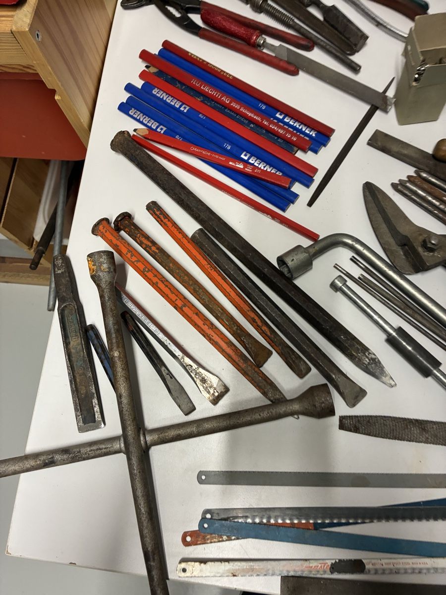 Tous les outils: Werkzeug 02 – D'occasion à Schüpbach par Tluky 3