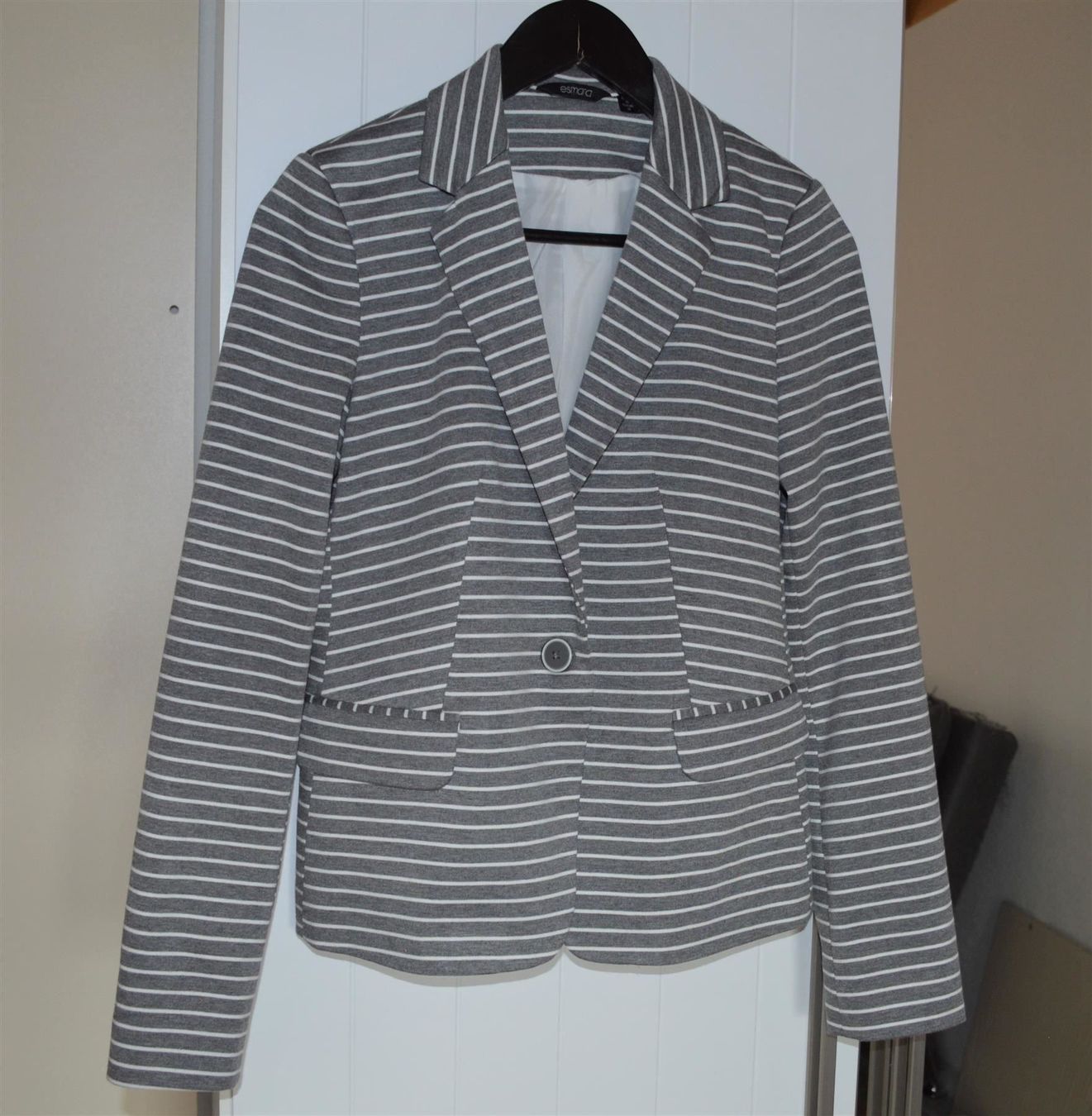 Giacche: Sweatjacke - Blazer Grösse 36 / neuwertig – Nuovo (secondo la descrizione) da Einigen venduto da Pretorius66 2