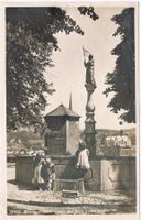Zürich Lindenhof Zürcherinnenbrunnen