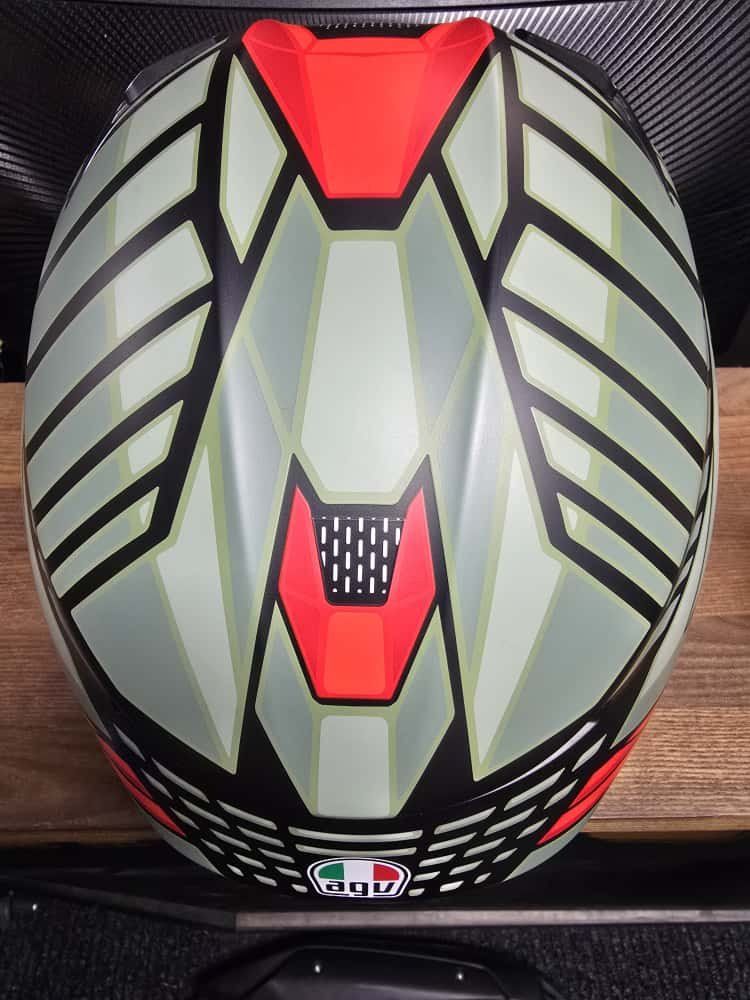 AGV Caschi & visiere: Casque AGV intégral K3Multi Decept olive vert/rouge/noir mat – Nuovo e nell'imballaggio originale da Yverdon-les-Bains venduto da MotoFactory. 7