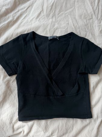 Brandy Melville Shirt schwarz Wickeloptik