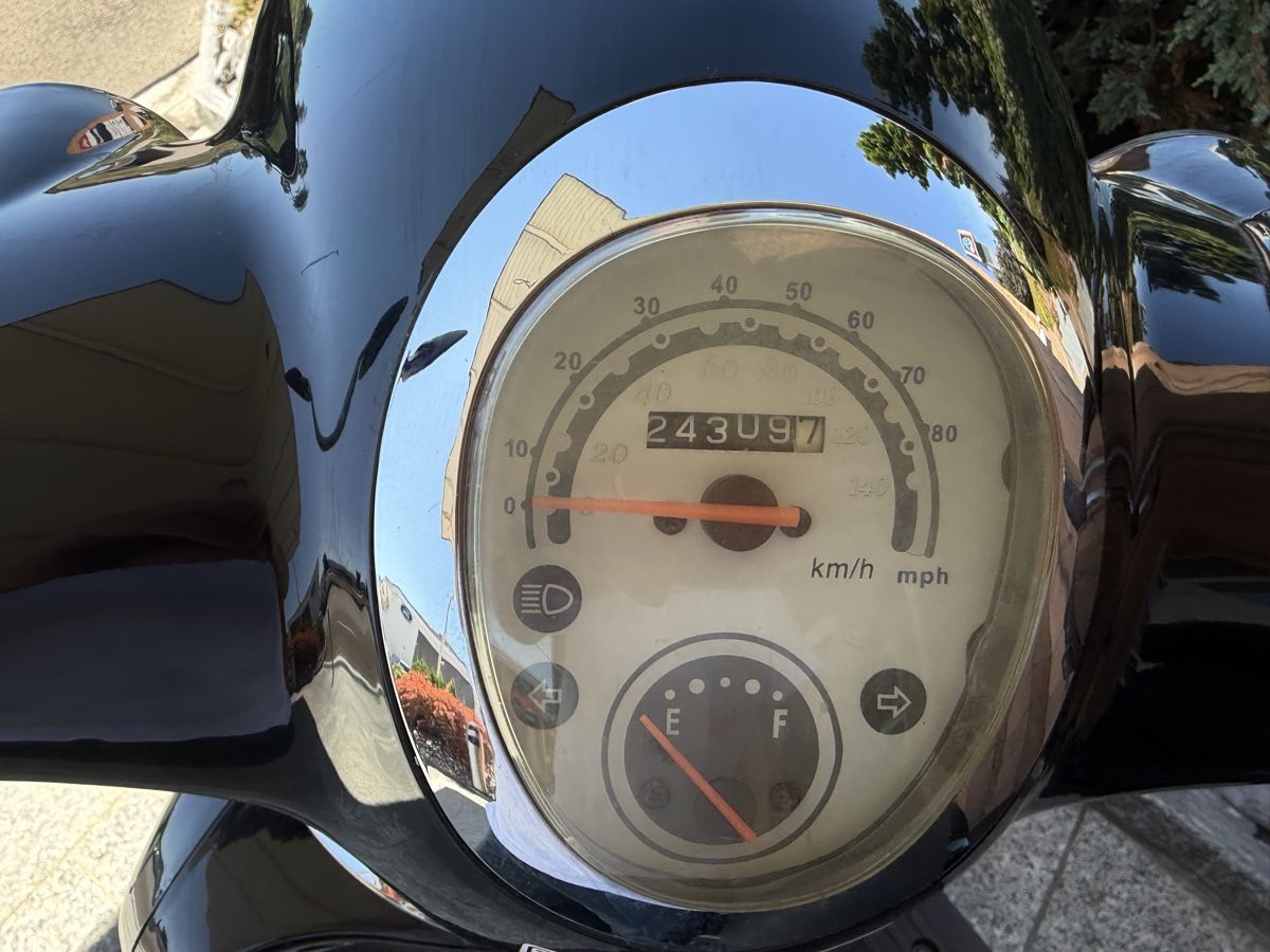 Daelim Scooter: DAELIM Besbi 125 – Usato da Wohlen AG venduto da tiperio 3