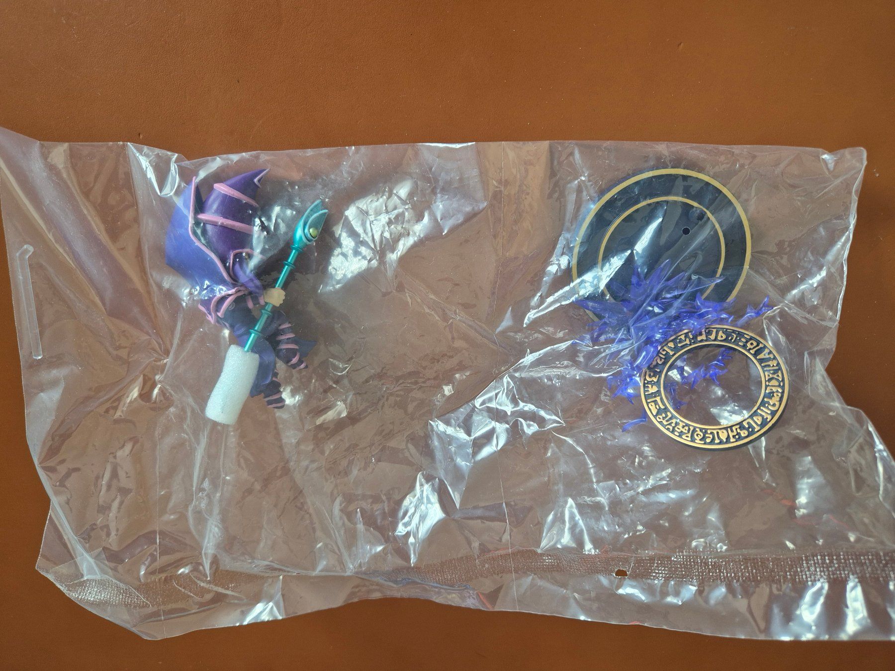 Giocattoli: Desktop Collection - Yu-Gi-Oh : Magicien des ténèbres – Nuovo e nell'imballaggio originale da Fleurier venduto da ken_hv2k 1
