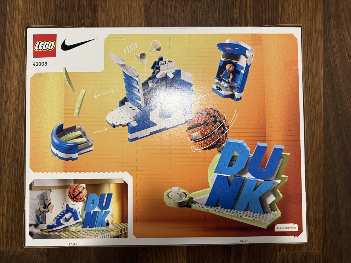 Lego Kit di costruzioni: NEU: LEGO Nike Dunk x Set – Nuovo e nell'imballaggio originale da Oberurnen venduto da dnoser 1