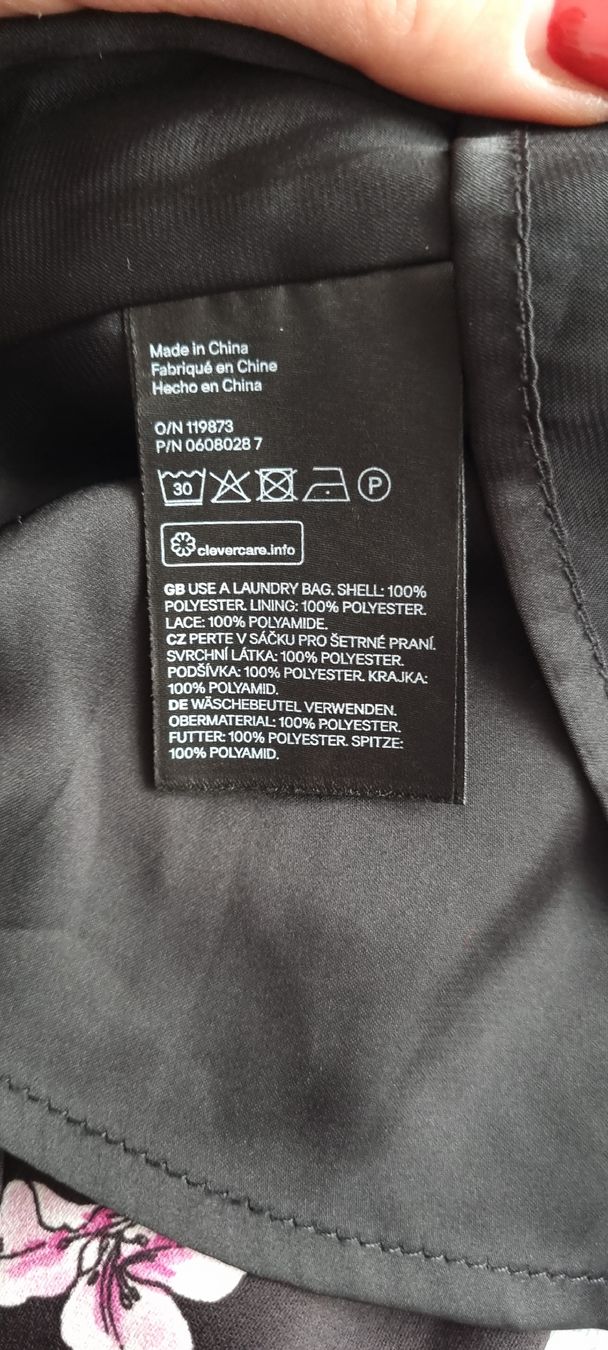 H&M Vestiti: Blumenkleid H&M, Gr. 38 – Usato da St Gallen venduto da vir_5kgt 7