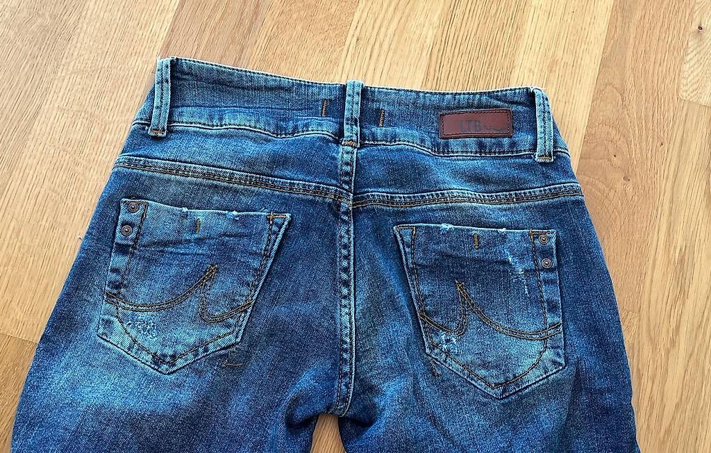Jeans: Jeans LTB "Molly", Grösse W25/L30 – Gebraucht aus Luzern von tflorin 3