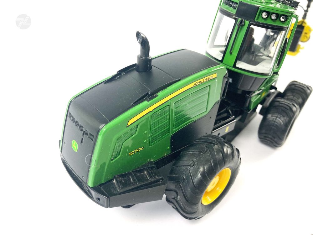 1:32 SCHUCO FIGURES Set 3X Figure John Deere Green 450391501 EUR 23,70 - FR