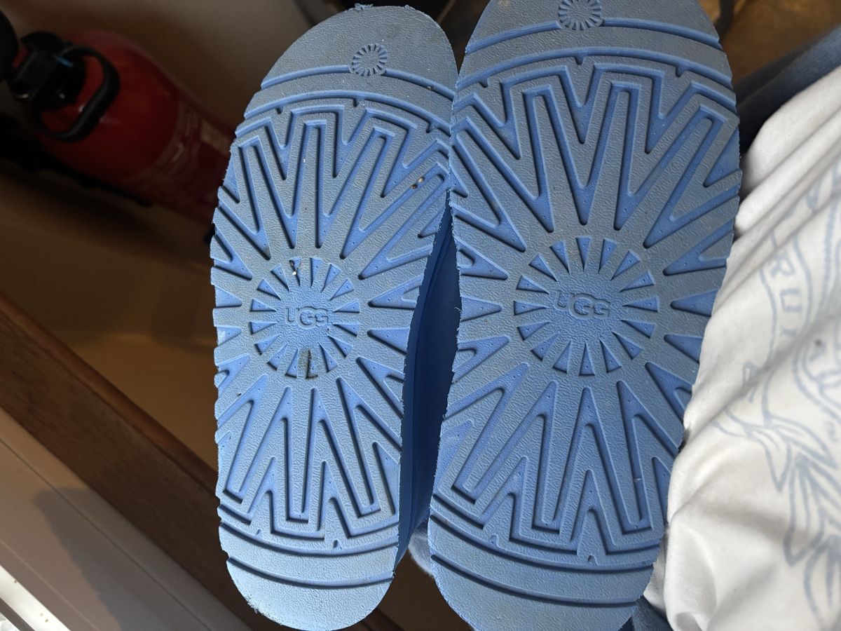 Ugg Scarpe da donna: UGG's size 39 worn 2x  – Nuovo (secondo la descrizione) da Neuchâtel venduto da inn_57jv 3
