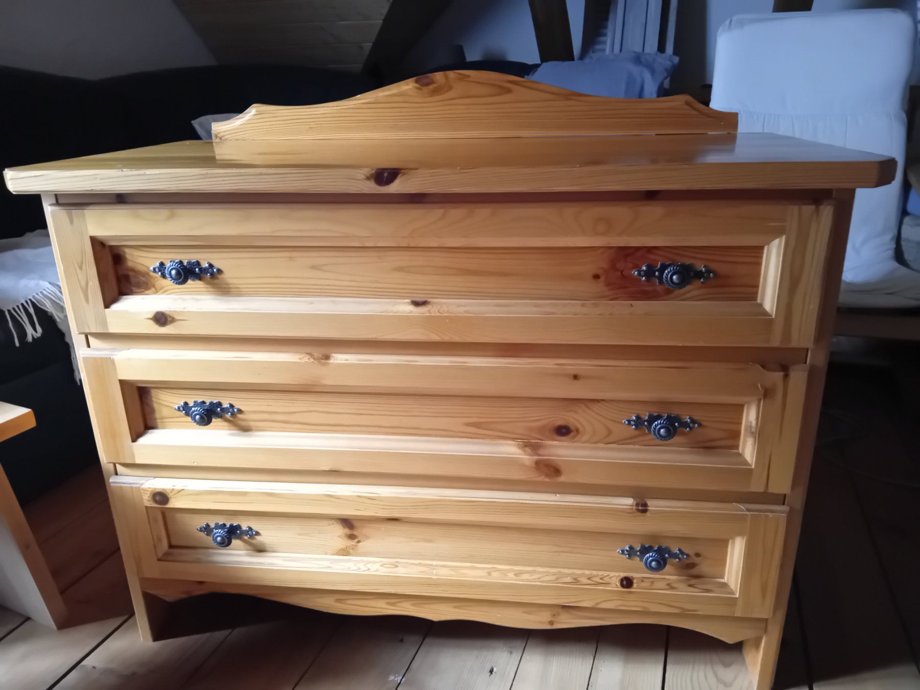 Armadi: Möbel-Set: Kleider-Schrank,Bett und Kommode – Usato da Rüthi (Rheintal) venduto da titlis07 7
