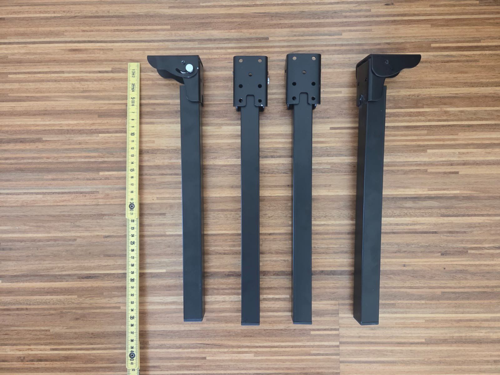 Autre mobilier: 4x Faltbares Tischbein / 36cm – D'occasion à Subingen par Larsgi