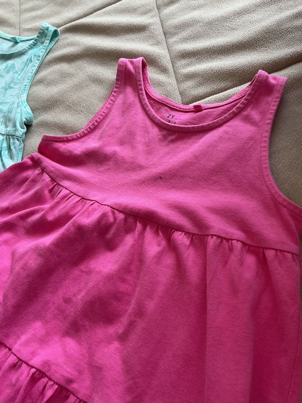 Vestiti & Gonne: 2 Children Summer Dresses 24-36M – Usato da Brugg AG venduto da Magna3 2
