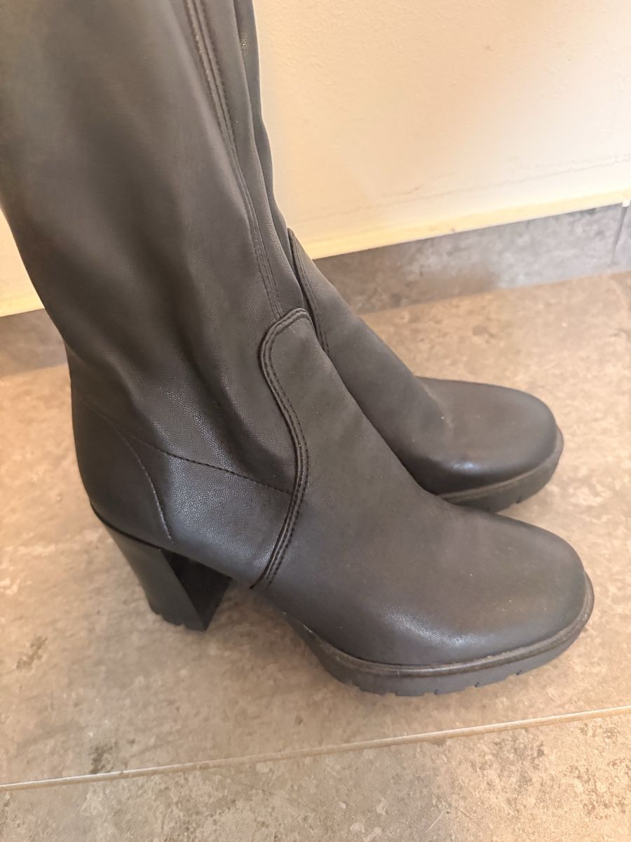 Tamaris Scarpe da donna: Tamaris Overknees, Grösse 37 – Usato da Pratteln venduto da Samantha... 3