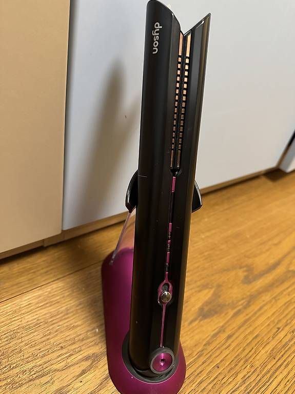 Dyson Piastre & Arricciacapelli: Dyson Piastra – Usato da lugano venduto da xen_q9zz