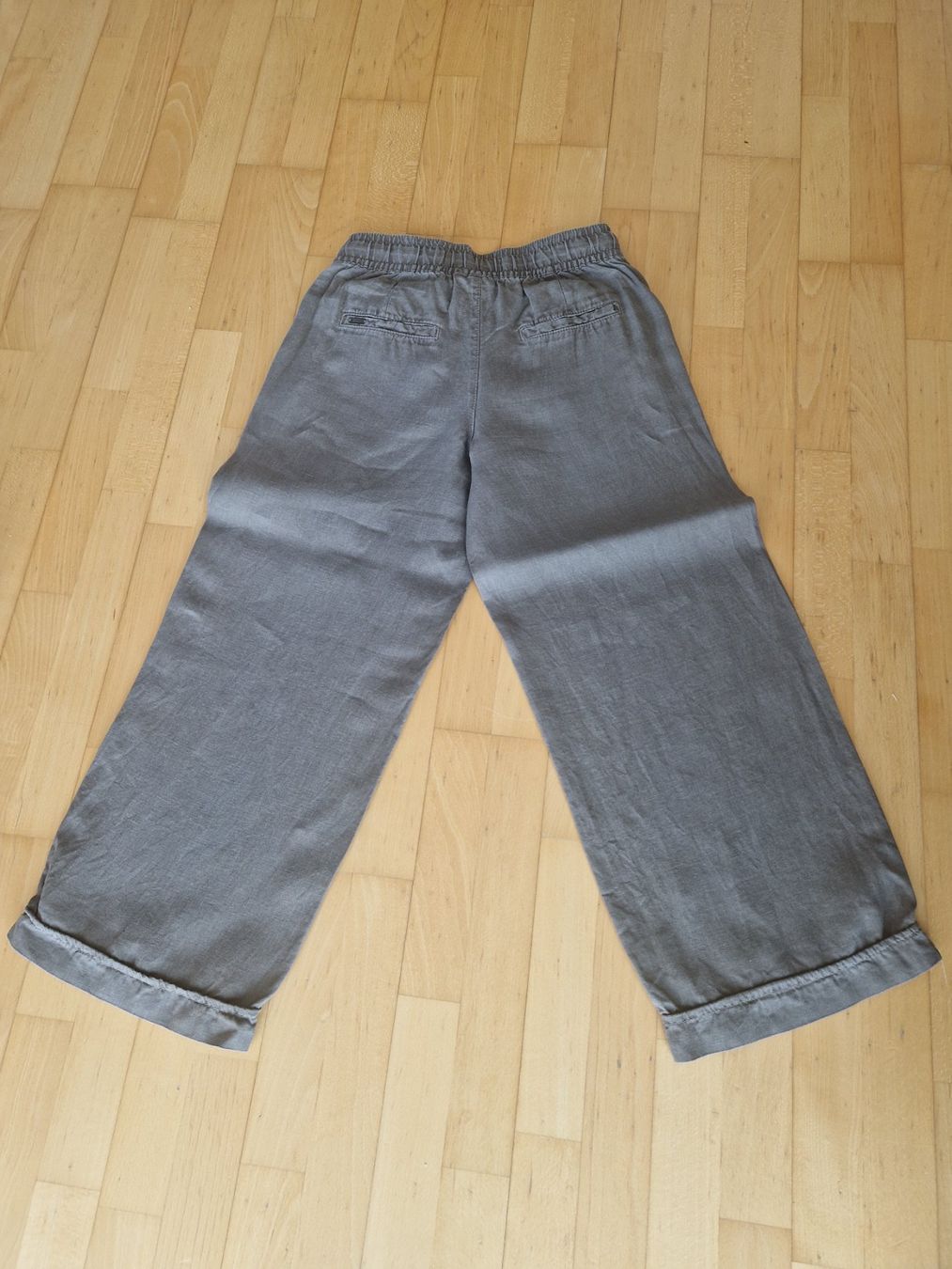 Pantaloni: StreetOne: Braune Leinenhose 7/8, Gr. 32 – Usato da Wittenbach venduto da Cgigi 1